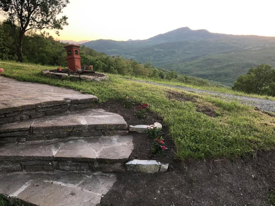 La Casa Sulla Collina Villa Varsi Exteriör bild